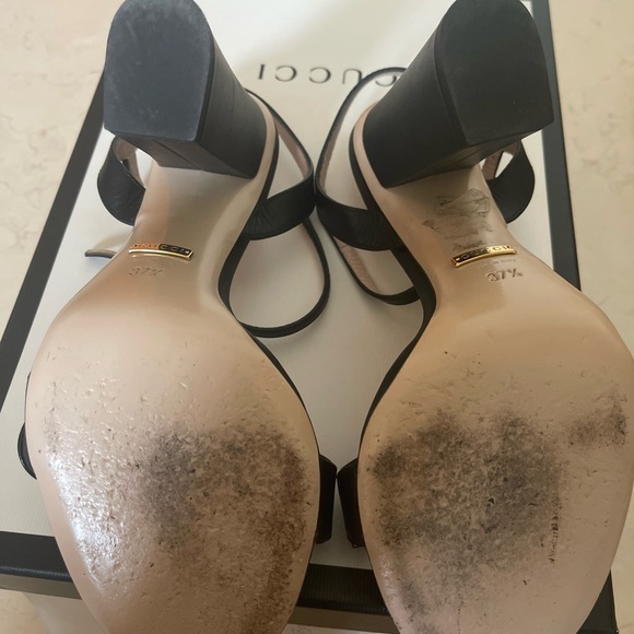 Authentic gucci sandals - Picture 2 of 4